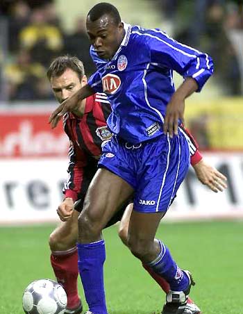 成長於一個 成長於一個